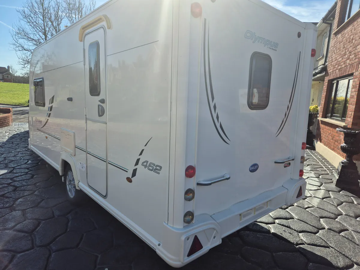 2011  Bailey Olympus 462 With Motor Movers - Image 4