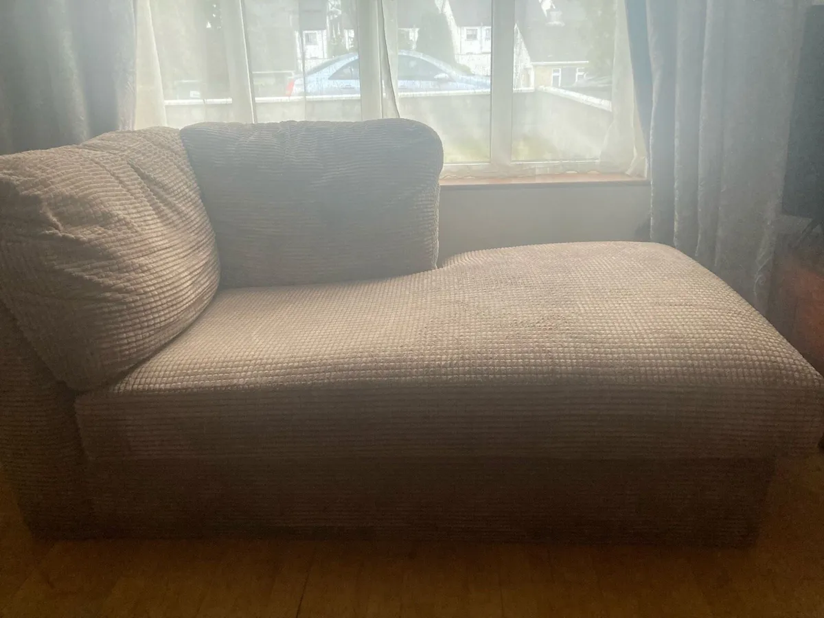 Couch - Image 2