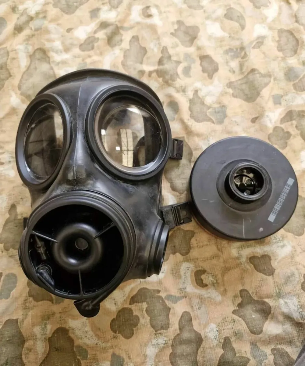 Original British Army Gas Mask AVON Protective Mas - Image 1
