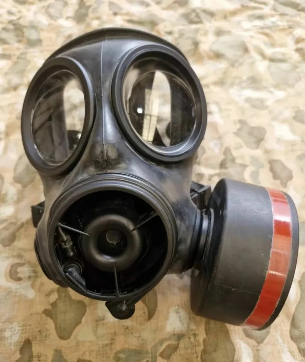 Original British Army Gas Mask AVON Protective Mas - Image 2