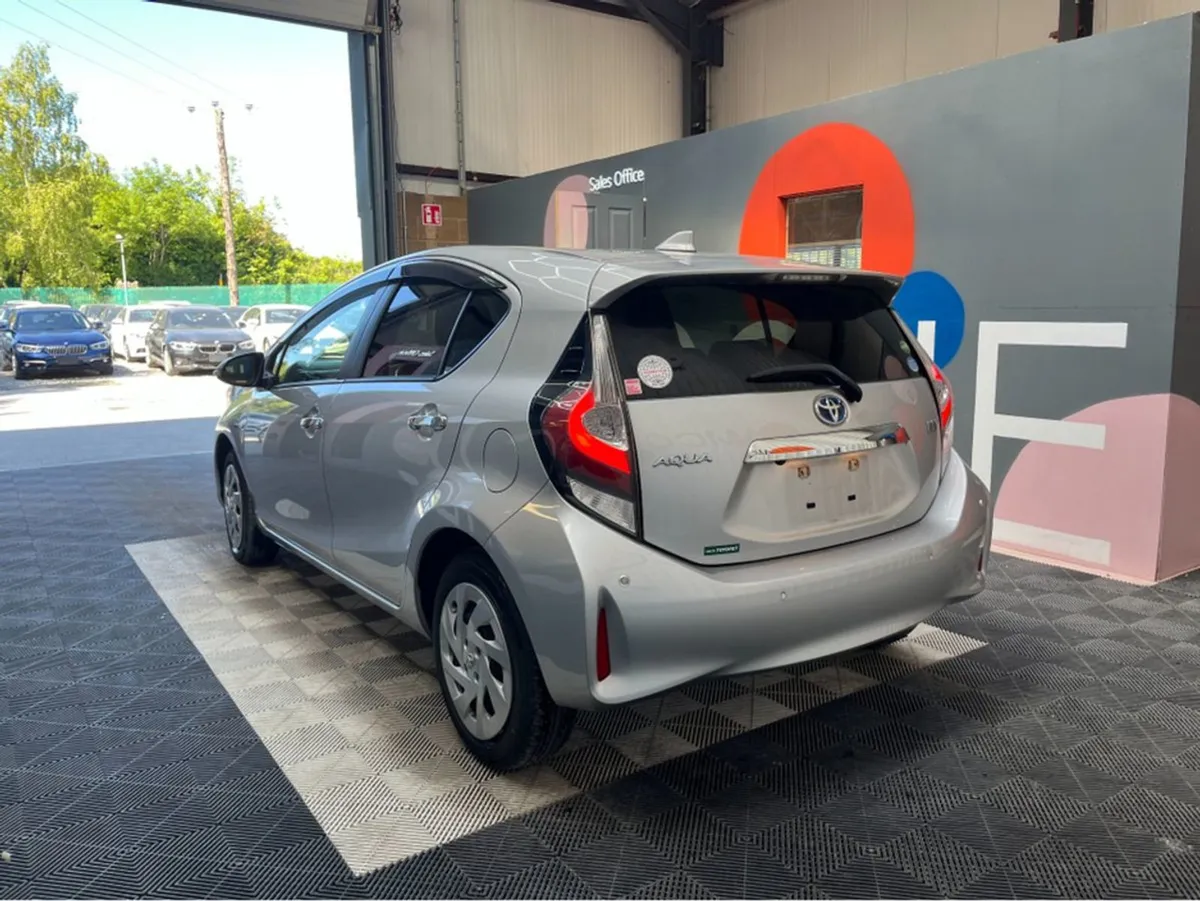 Toyota Aqua 1.5 Petrol Hyrbid / Reverse Camera Mo - Image 4