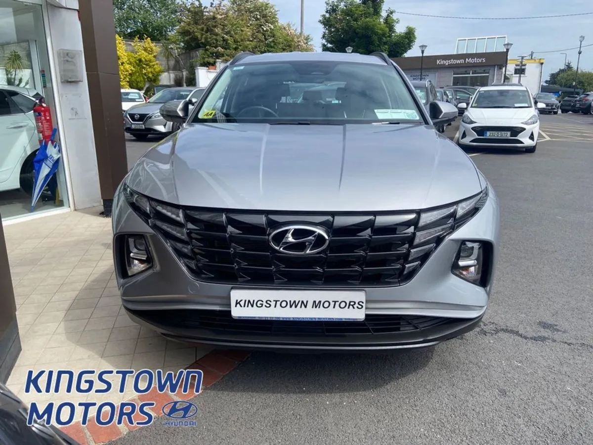 Hyundai Tucson Exeecutive HEV 5DR Auto - Image 2