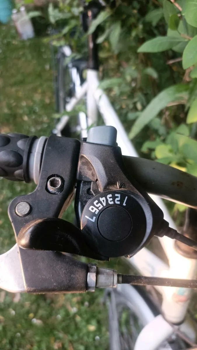 Gents hybrid bicycle - Image 4