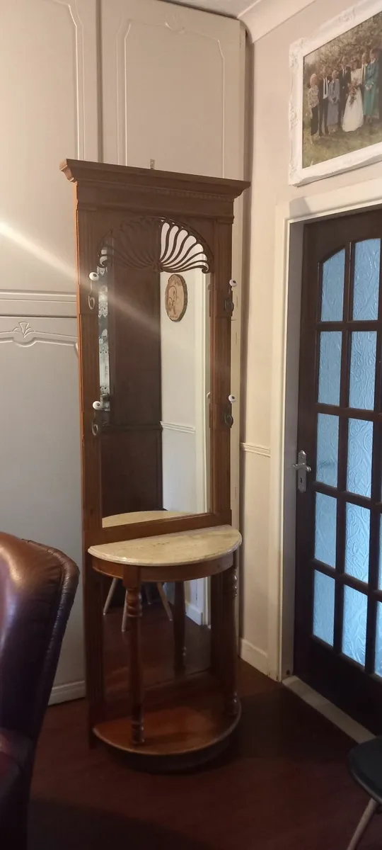 Display unit - Image 1