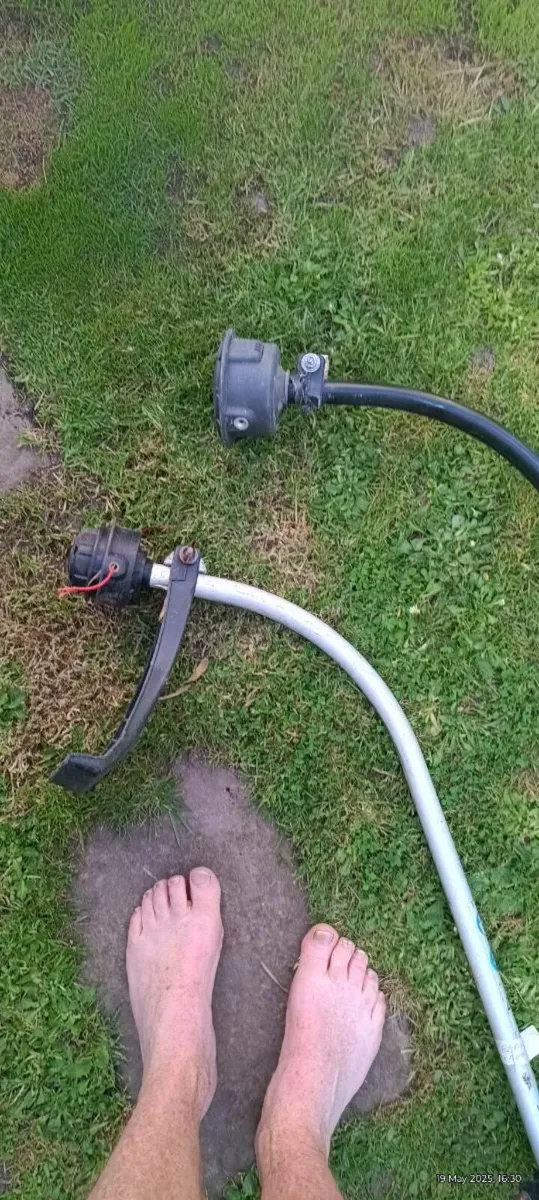 2 Petrol Strimmers. 50e for Both - Image 3
