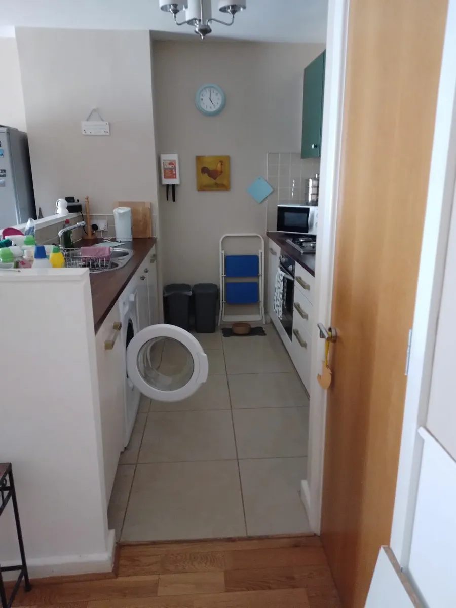 Fitted kitchen - Image 2