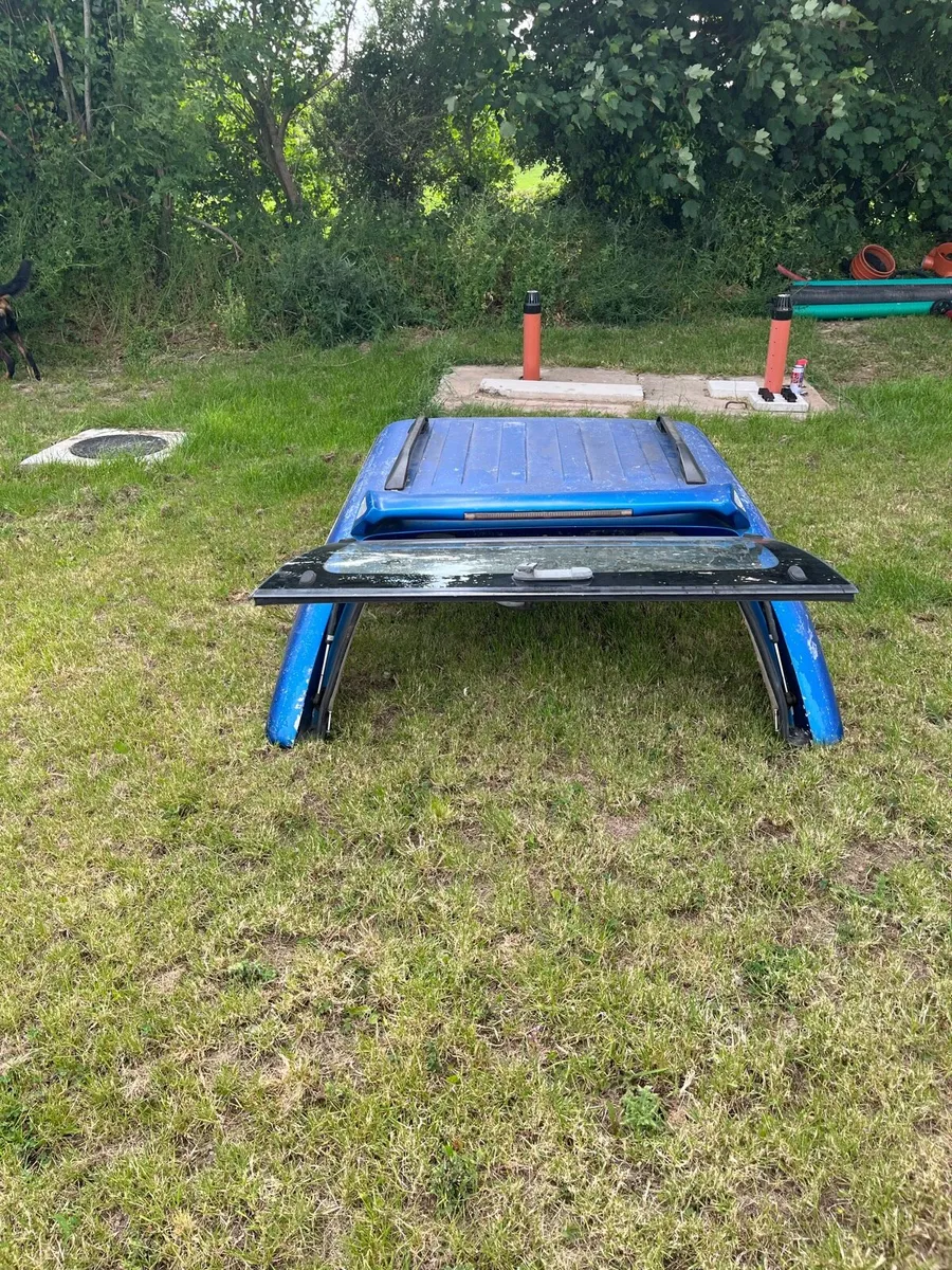 Hilux Canopy Top Fibre S plus - Image 1