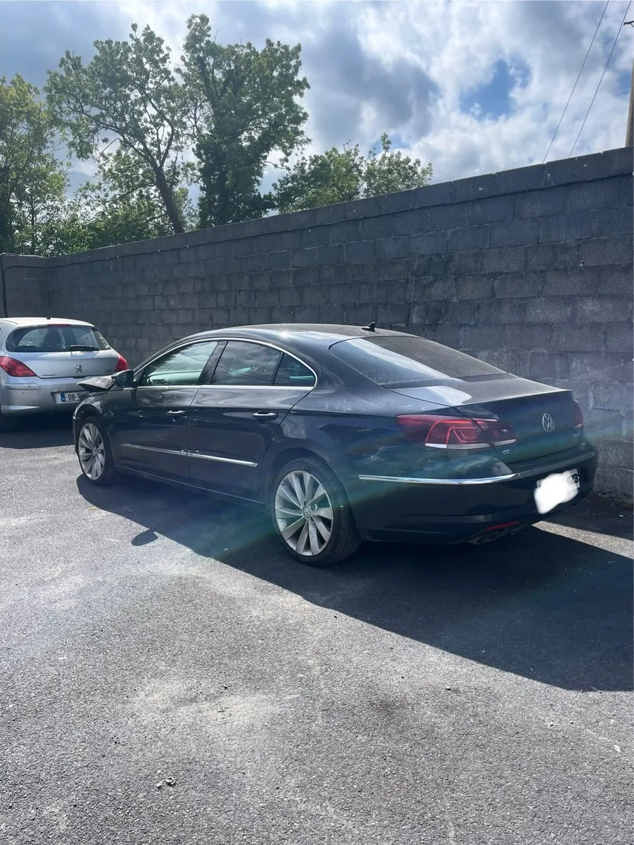2013 Passat cc 2.0 Diesel Damaged - Image 1