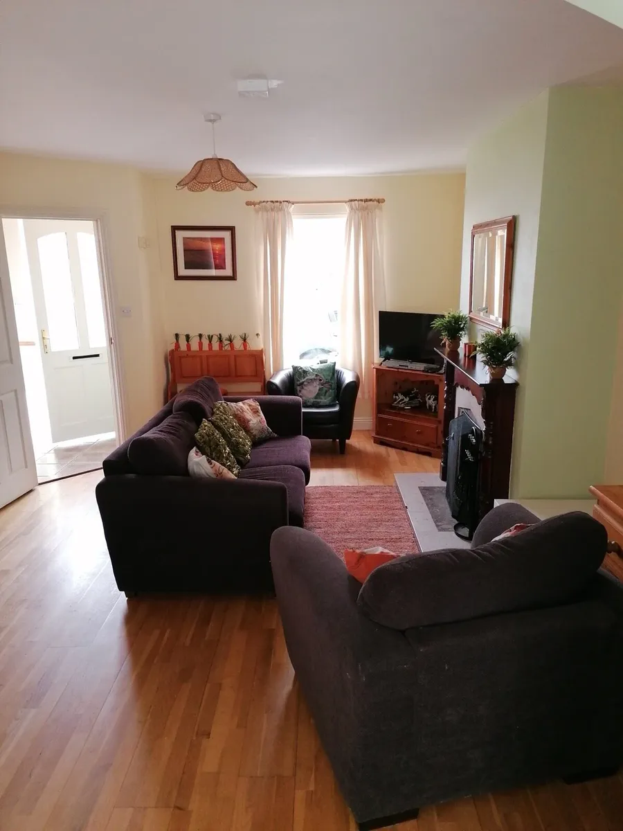 House for Holiday Rent - Image 3