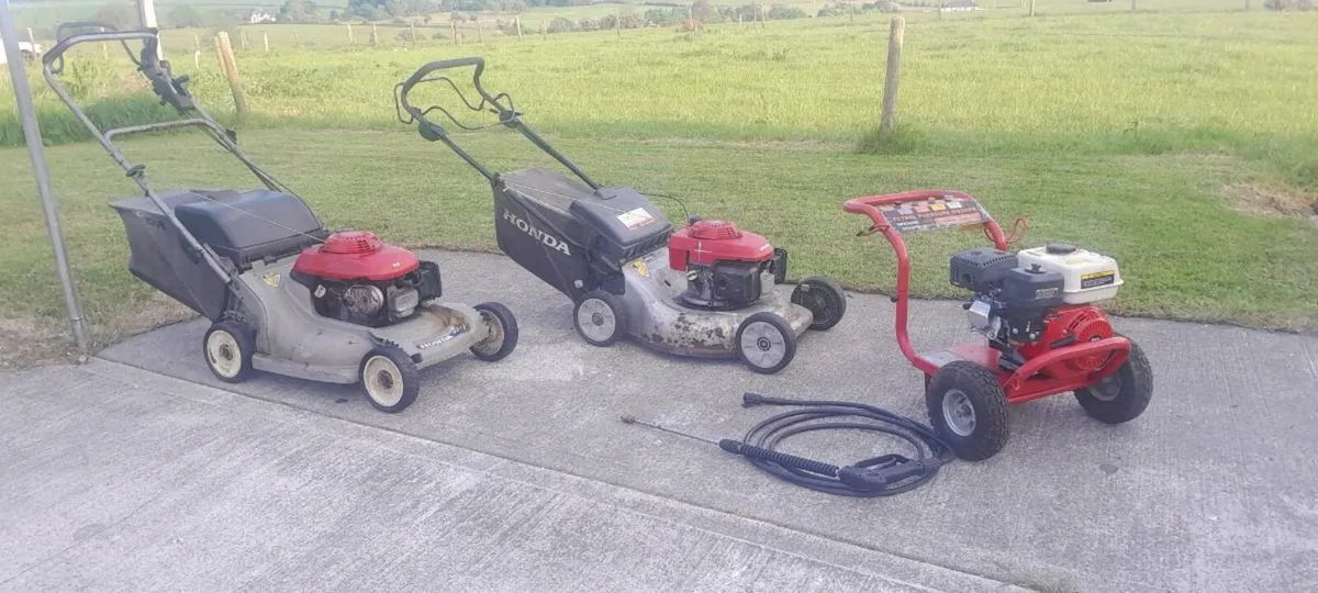 Power washer &2xhonda lawnmowers €300 - Image 1
