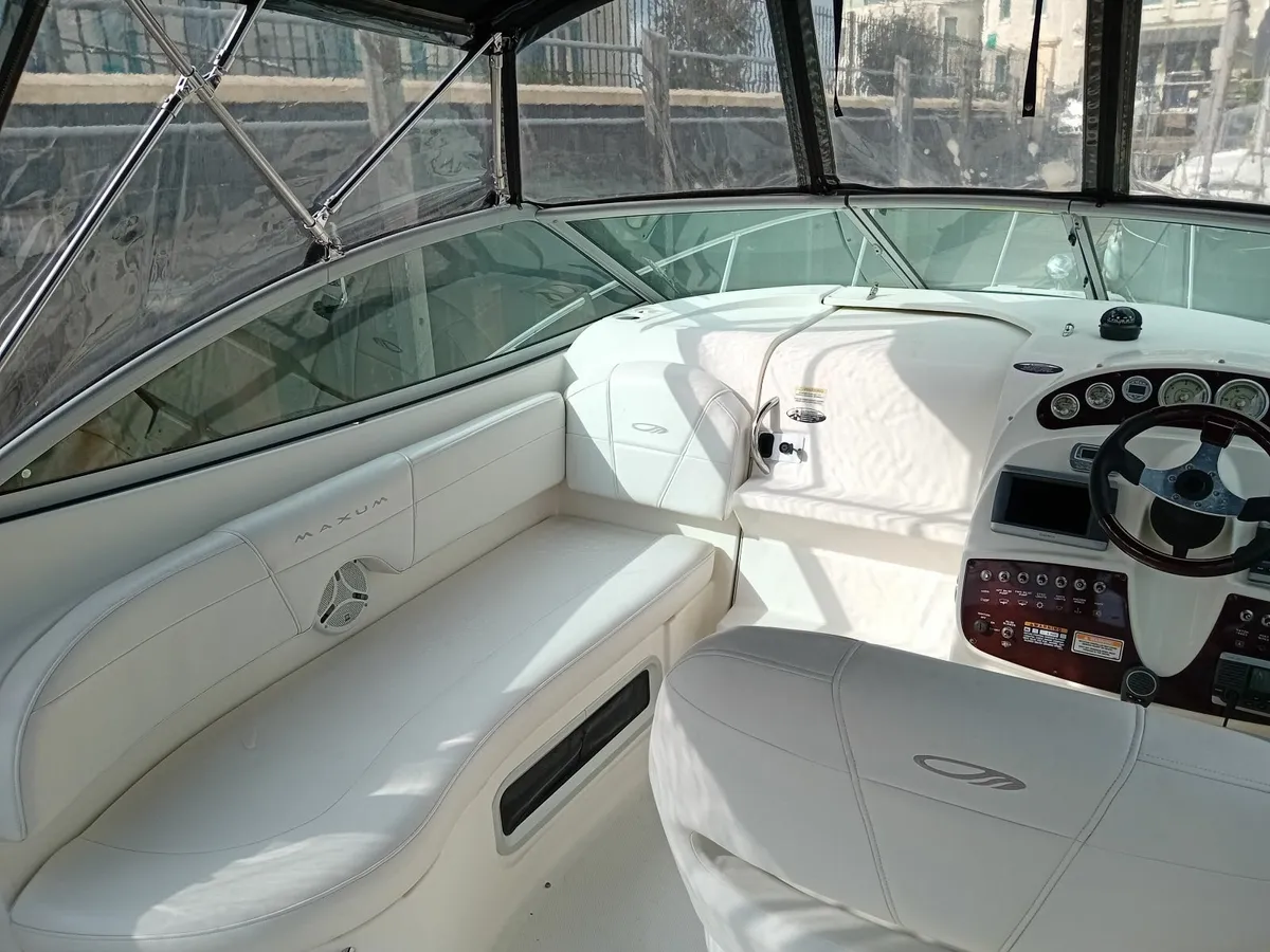 Speed boat Maxum - Image 2