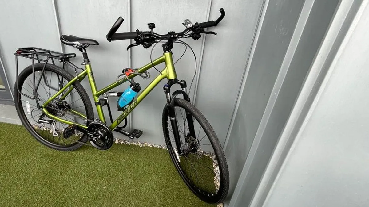 Merida Hybrid Bike & Accessories - Image 3