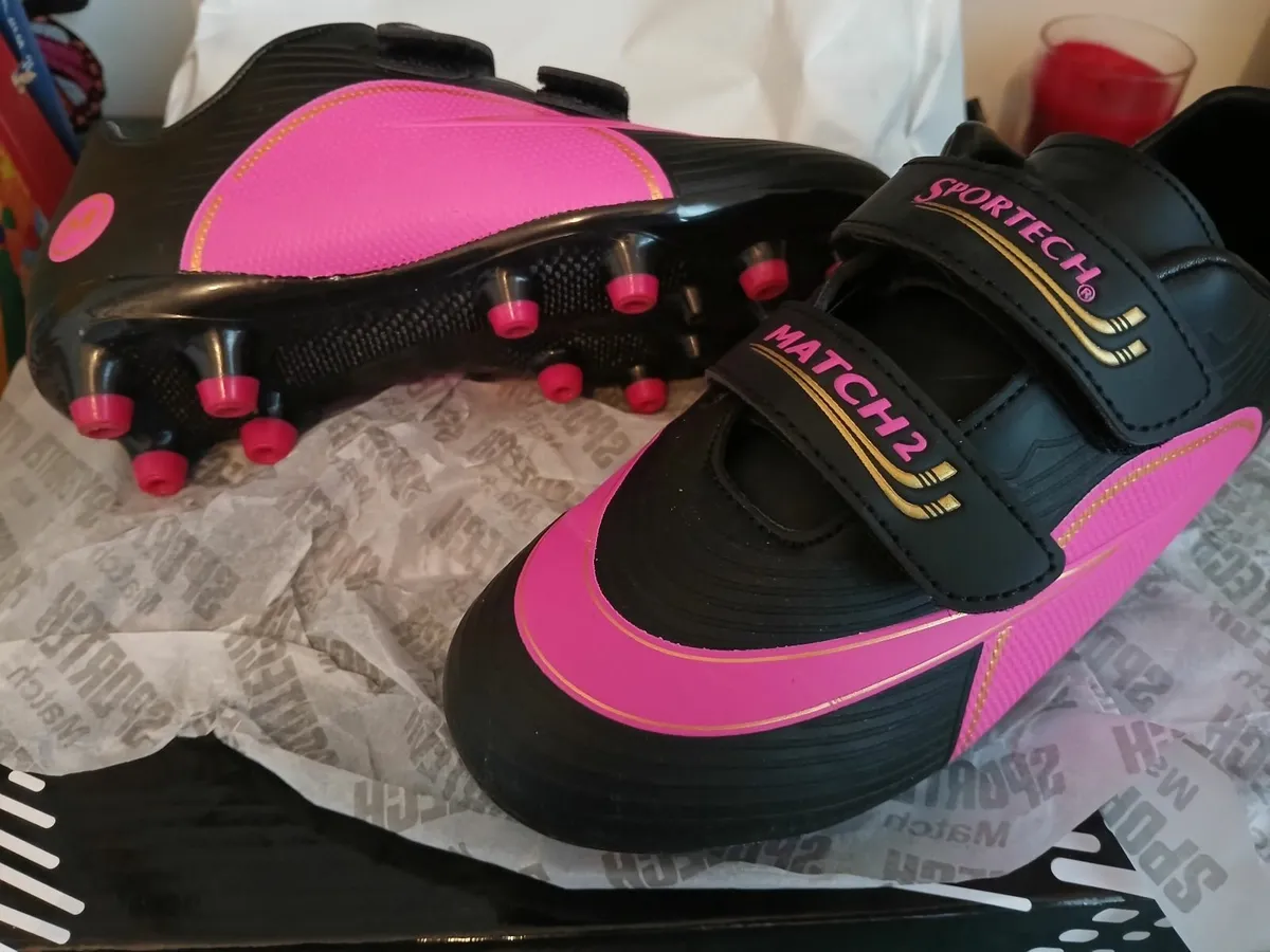Football boots - Image 2