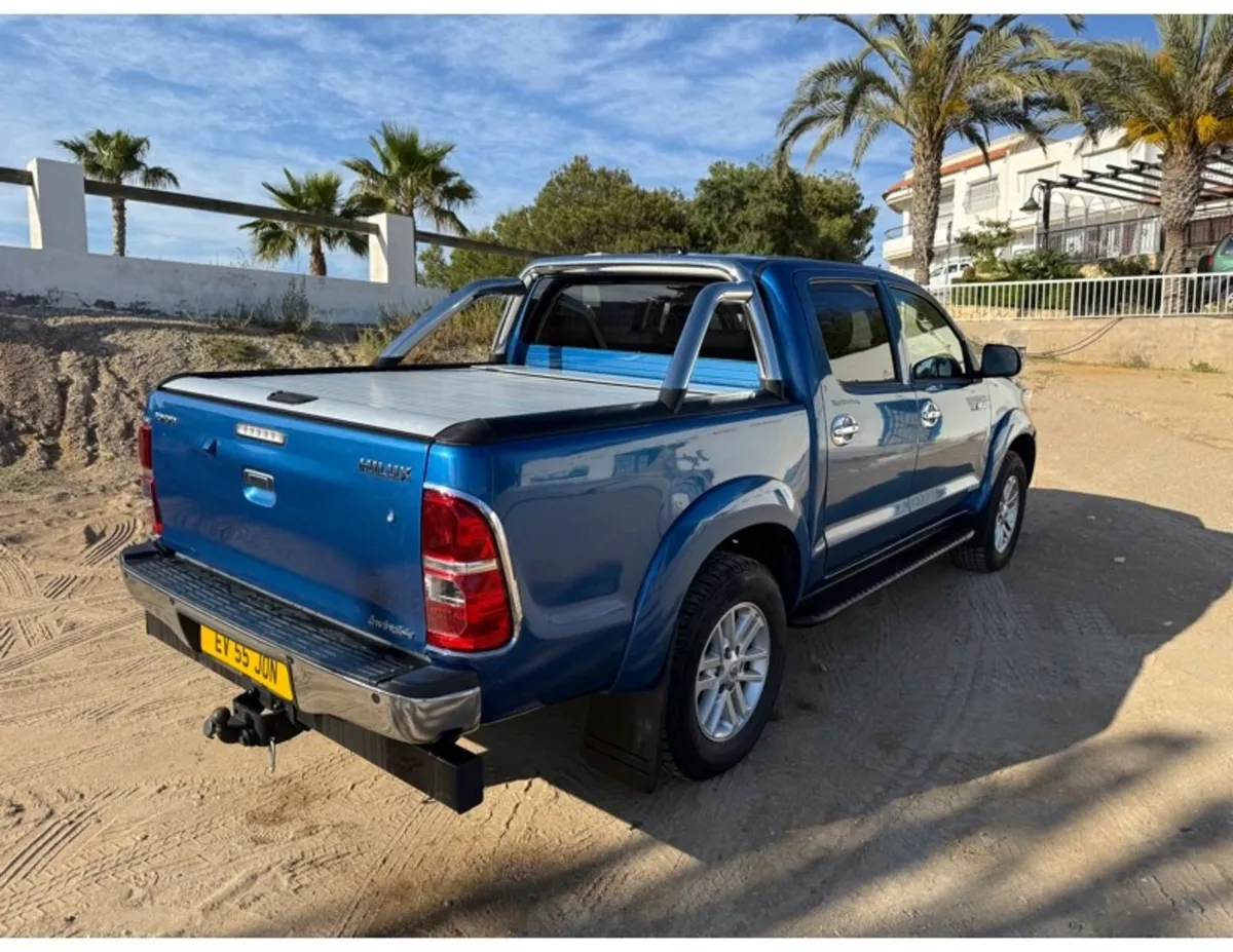 Toyota Hilux 2015 - Image 4