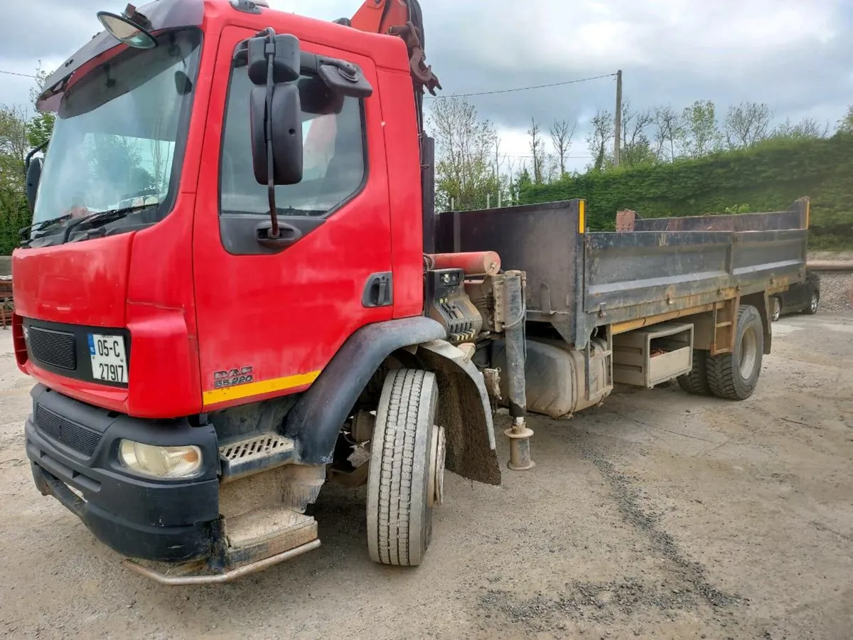 DAF 55-220 tipper with Palfinger - Image 2