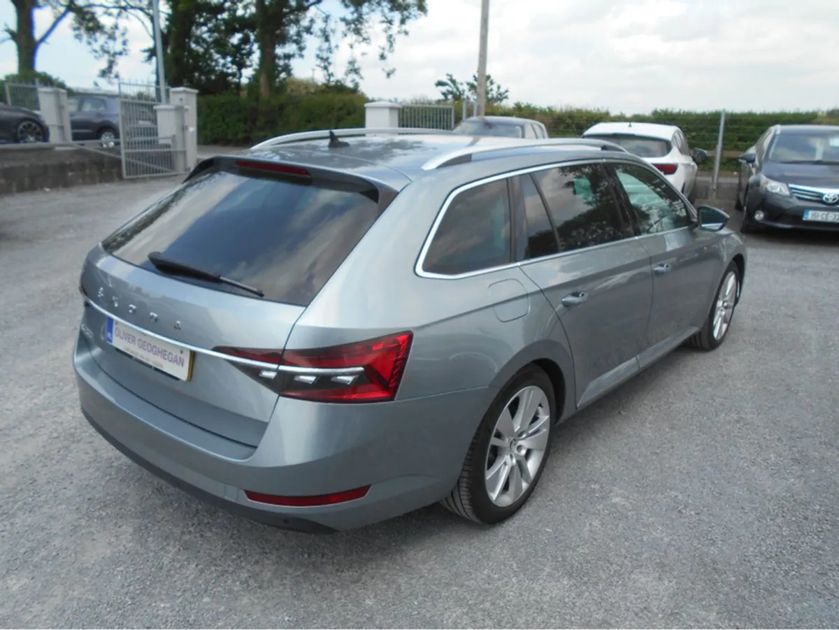 Skoda Superb SE L TDI S-A DSG (black Leather) - Image 2