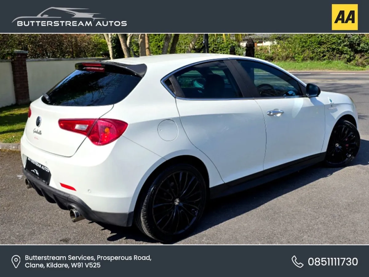 Alfa Romeo Giulietta 1.4 Auto Multi Air Competizi - Image 2