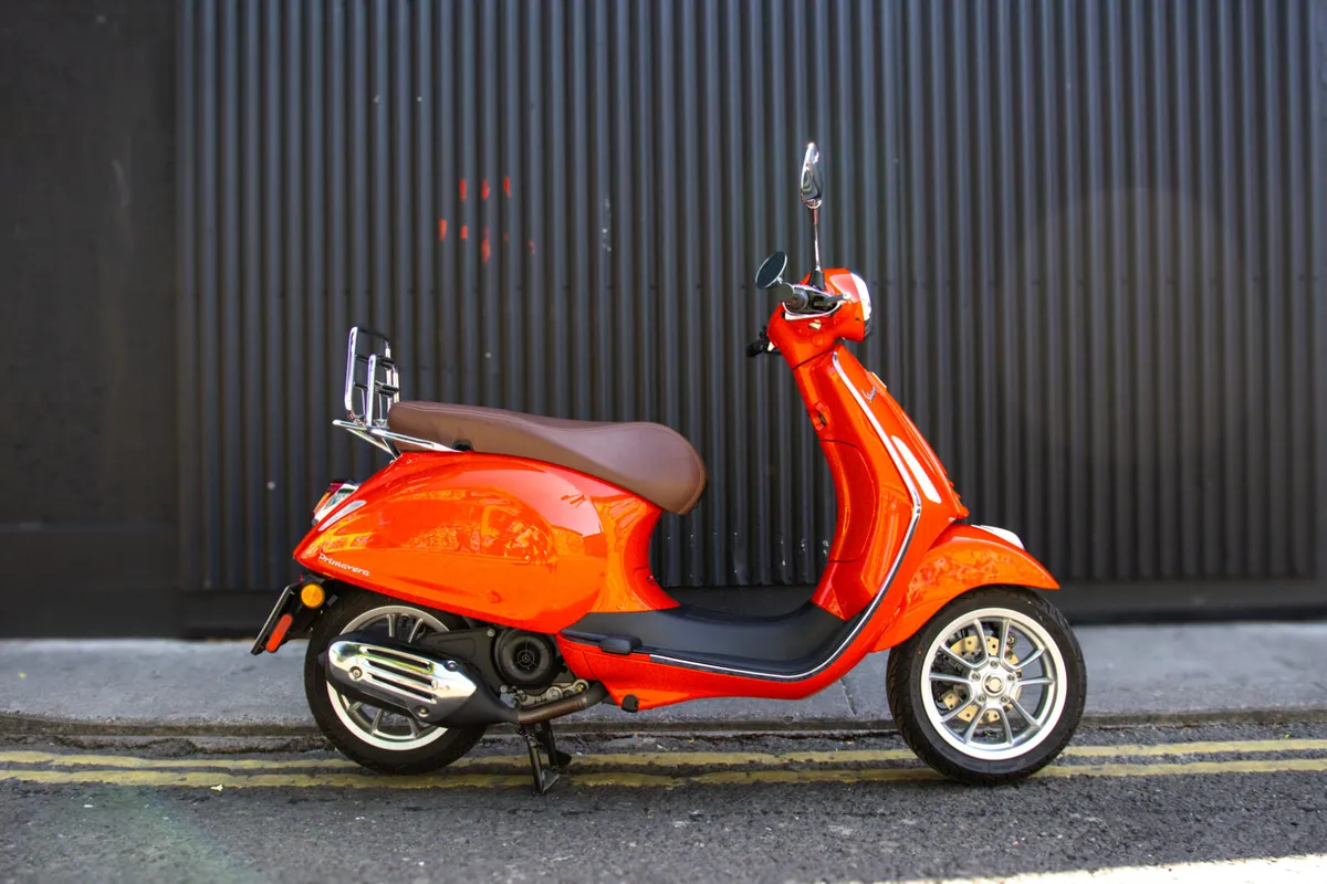 Vespa Primavera 49cc 2024 - Image 2