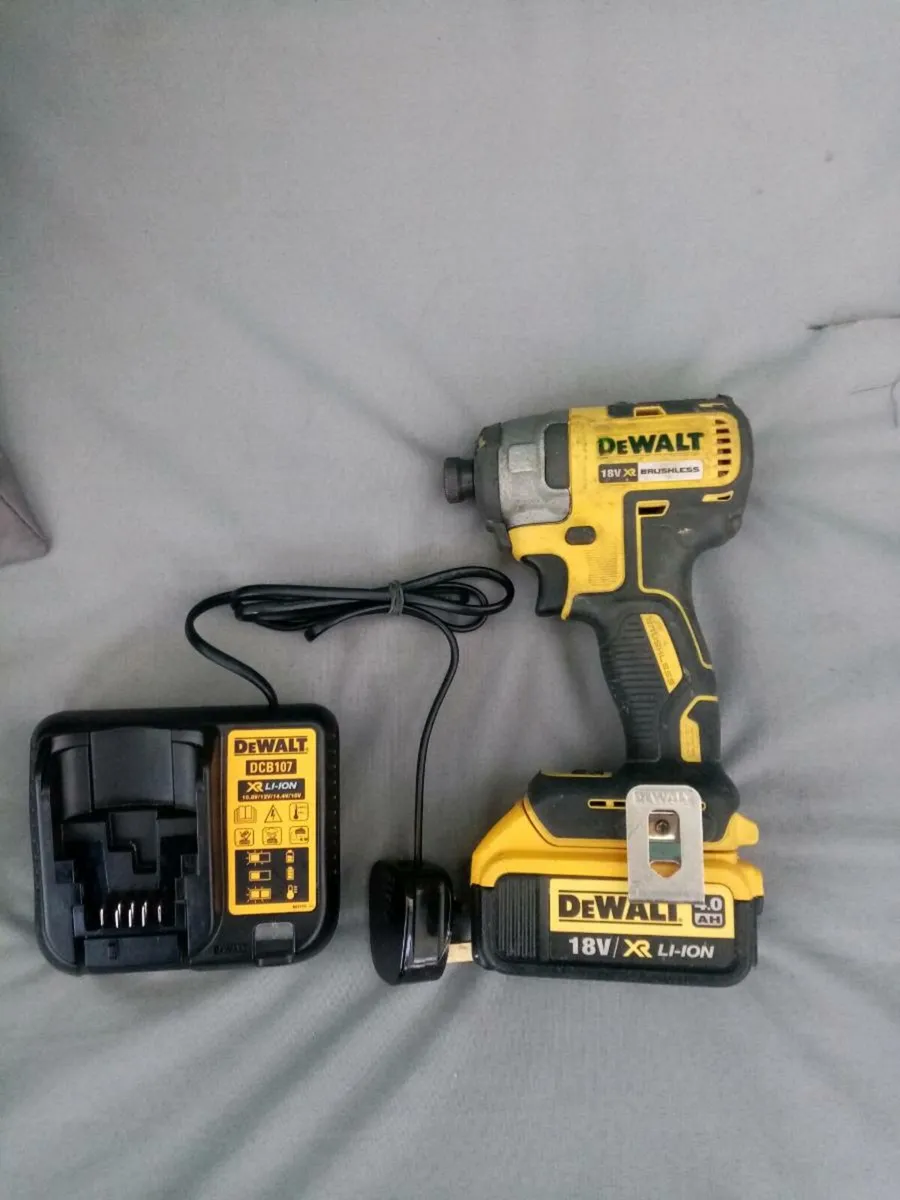 Dewalt 18v XR LI-ION Brushless Impact Driver - Image 1
