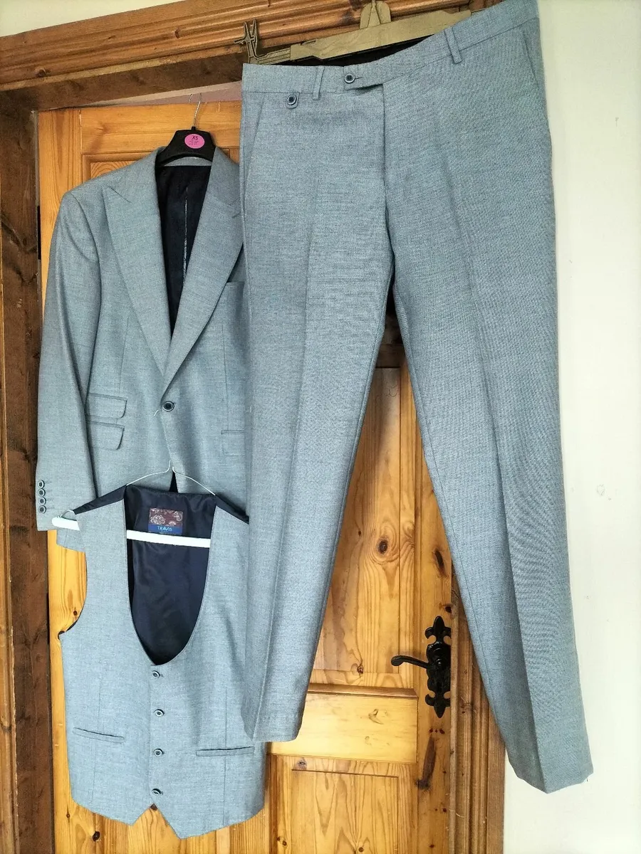 Suit - Image 2