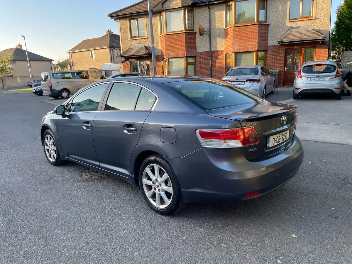 TOYOTA AVENSIS D4D 2010 - Image 3