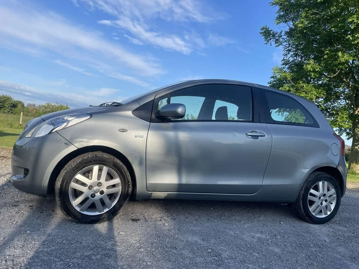Toyota yaris - Image 2