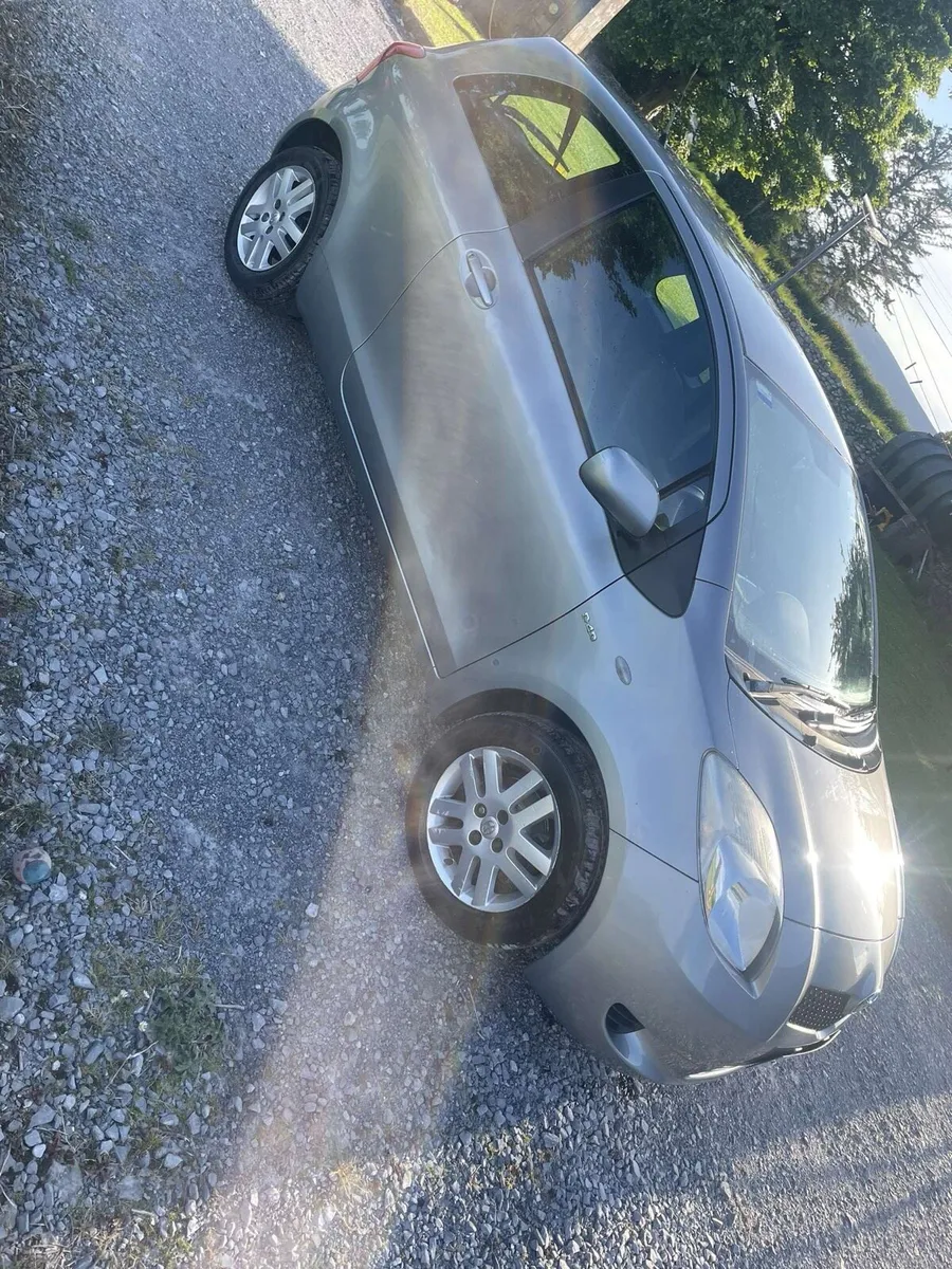 Toyota yaris - Image 3