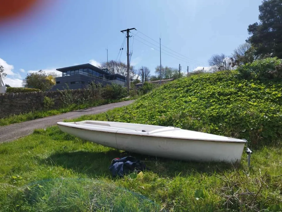 Lark sailing dingy - Image 2