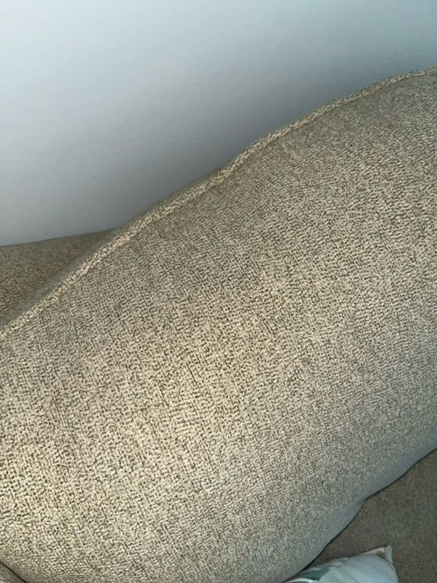 couch - Image 1