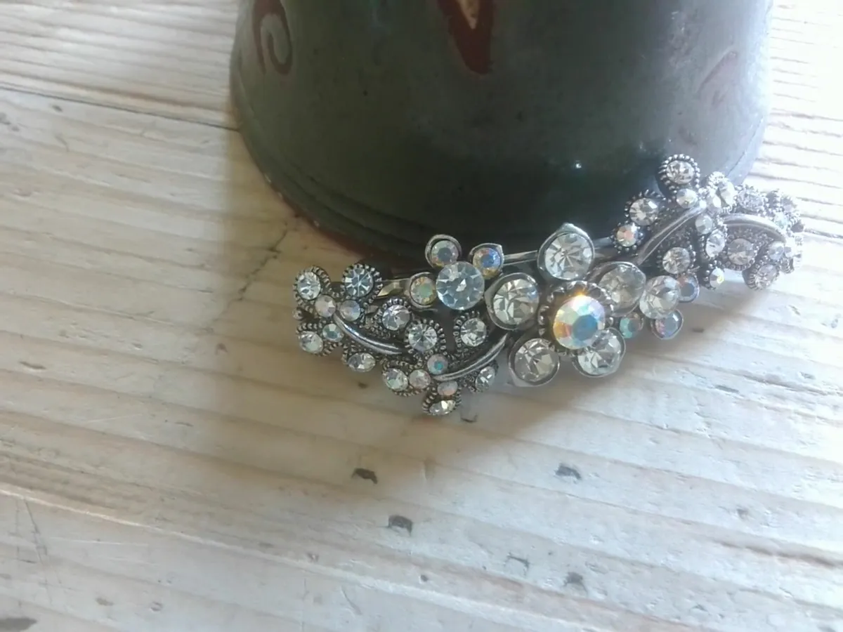 VINTAGE 50's  DIAMANTE AURORA BOREALIS HAIR CLIP - Image 4