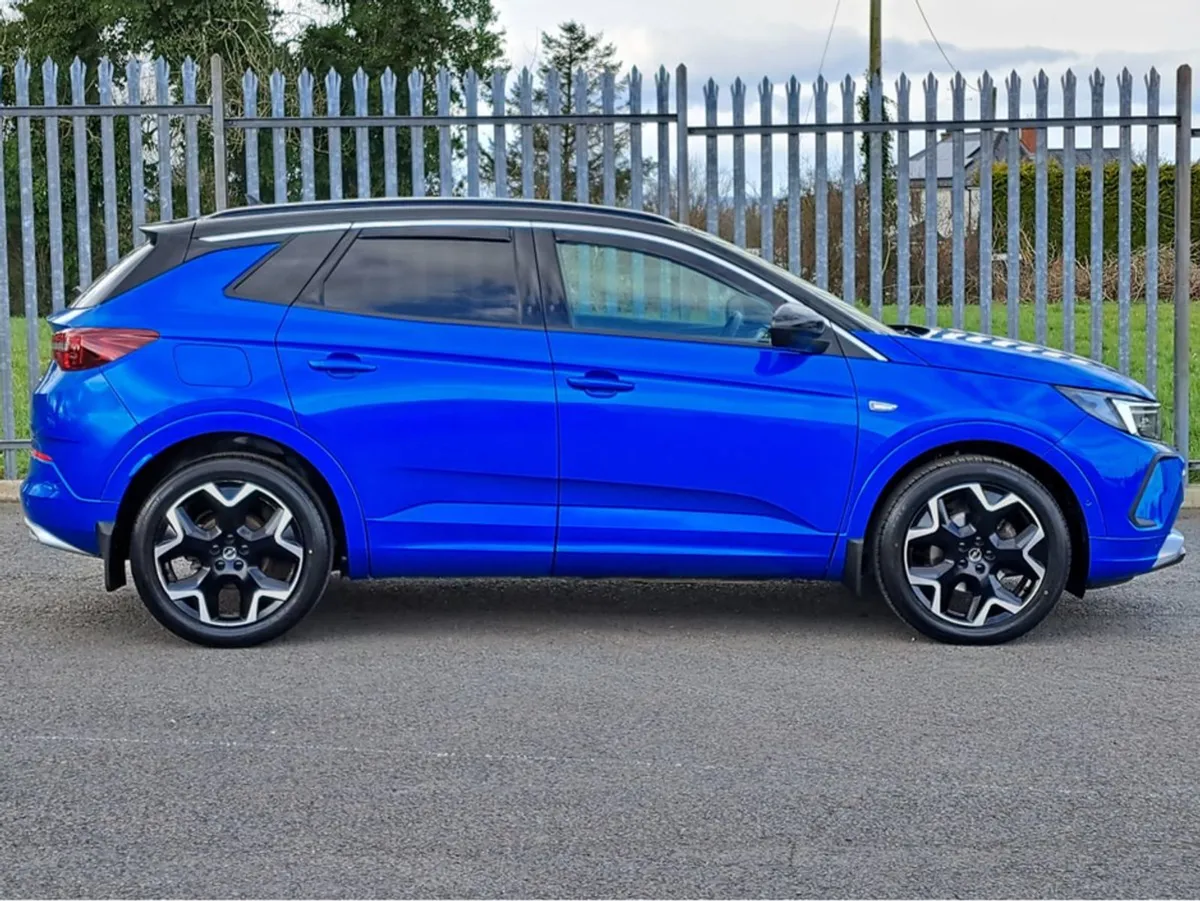 Opel Grandland Elite 1.5td 130BHP 8 Speed Automat - Image 3