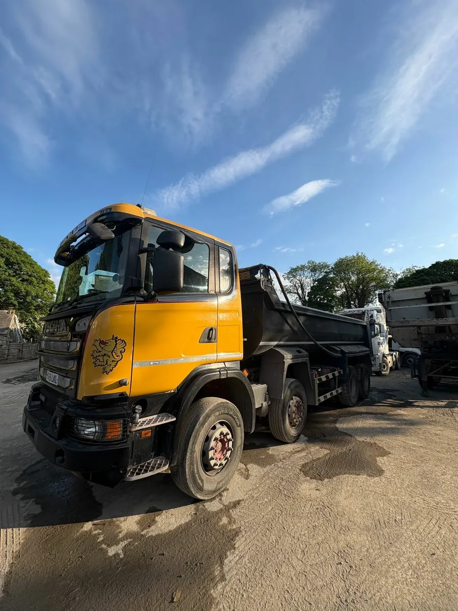 2015 Scania G450 8x2 Tipper Auto - Image 1