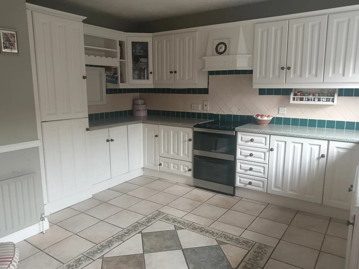 Kitchen - Image 3