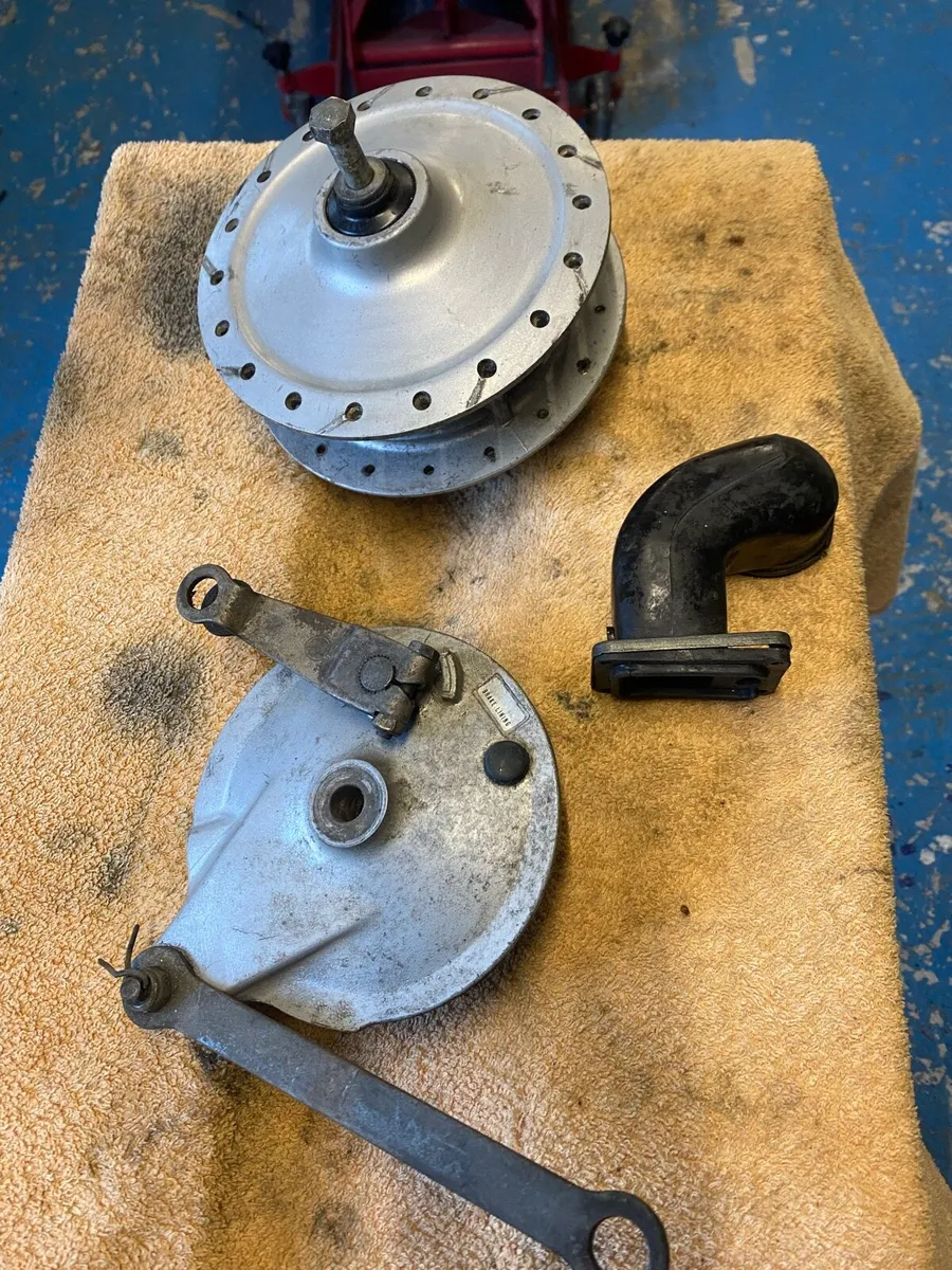 Yamaha fs1 front hub - Image 4