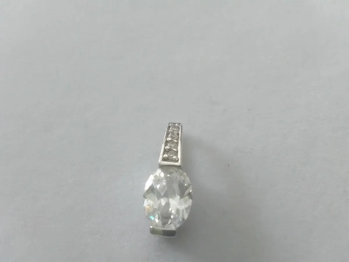 VINTAGE STERLING SILVER WHITE SPINEL PENDANT 18" - Image 4