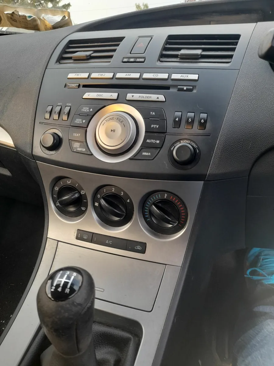 Mazda Mazda3 2010 - Image 4