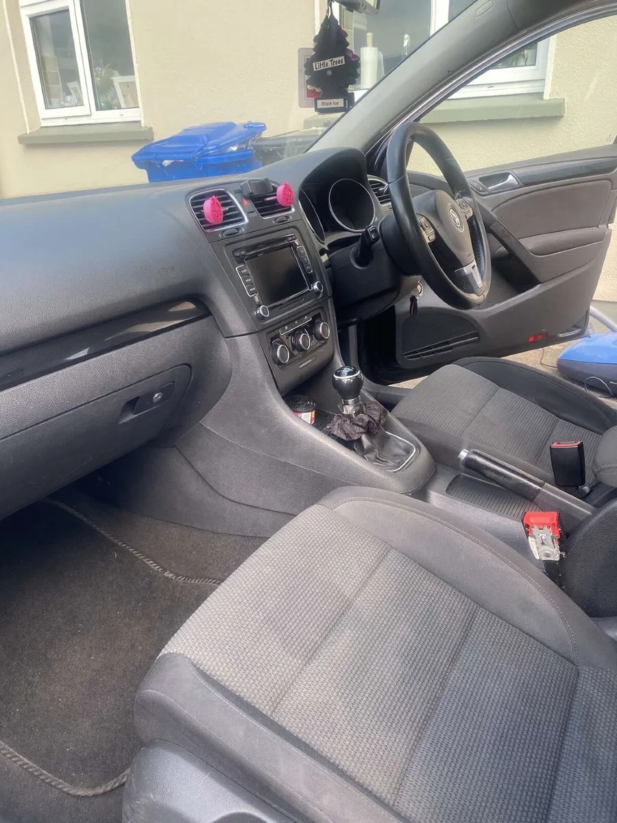 Volkswagen Golf 2012 - Image 3
