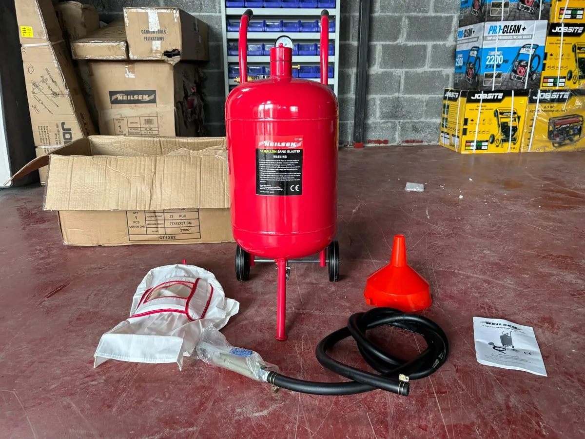Nielsen 10 Gallon Sand Blaster... CE Approved... - Image 1