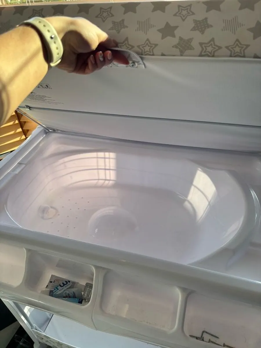 babylo baby changing table - Image 4