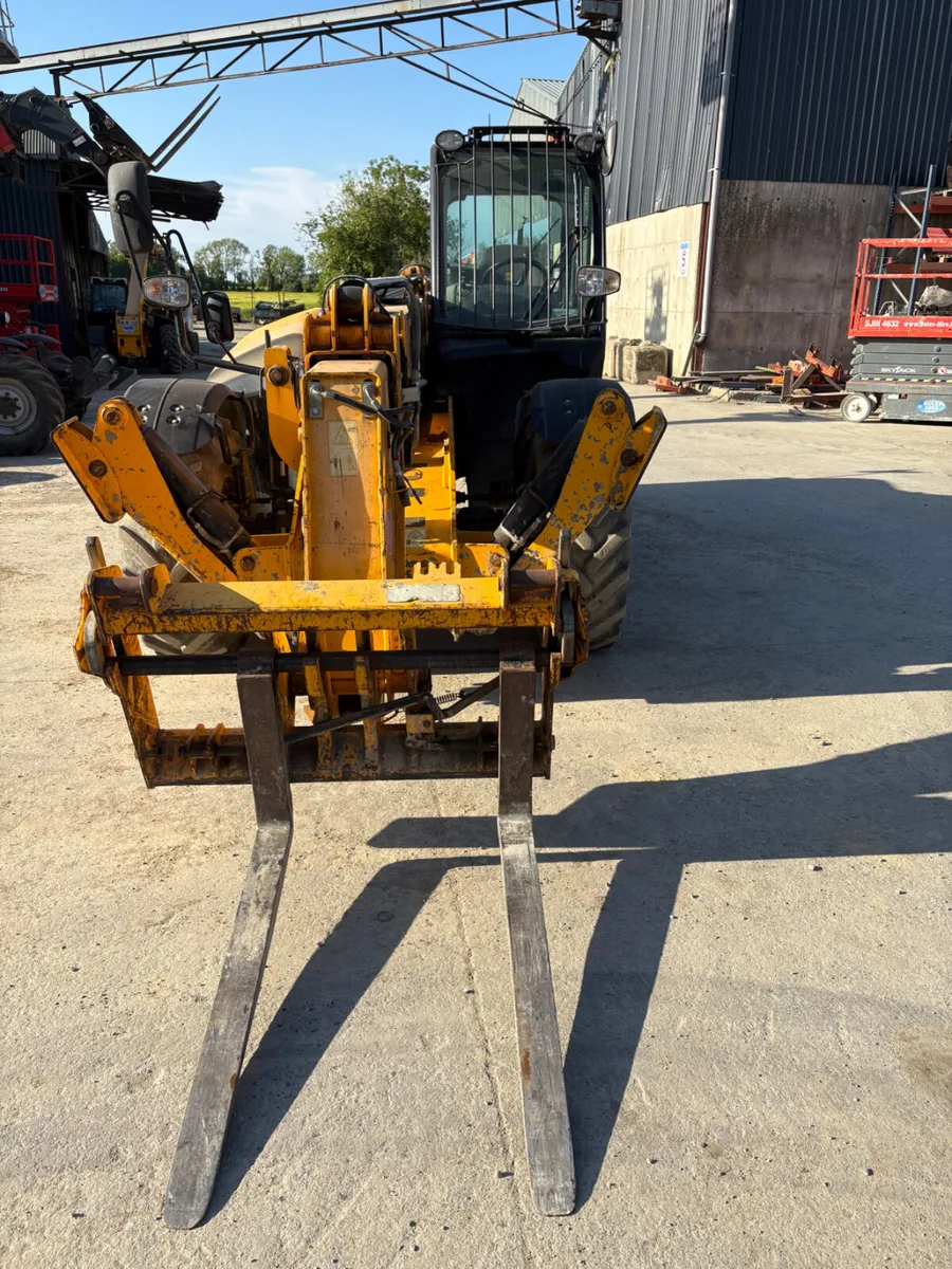 2017 Jcb 540/140 - Image 4