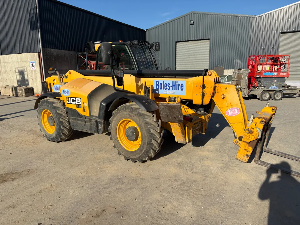 2017 Jcb 540/140 - Image 1