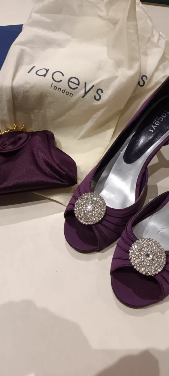 Ladies shoes and bag - Image 3