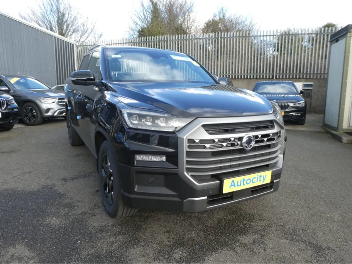 KGM Musso 2.2 Pick UP 5 Seater Commercial 4x4 - Image 1