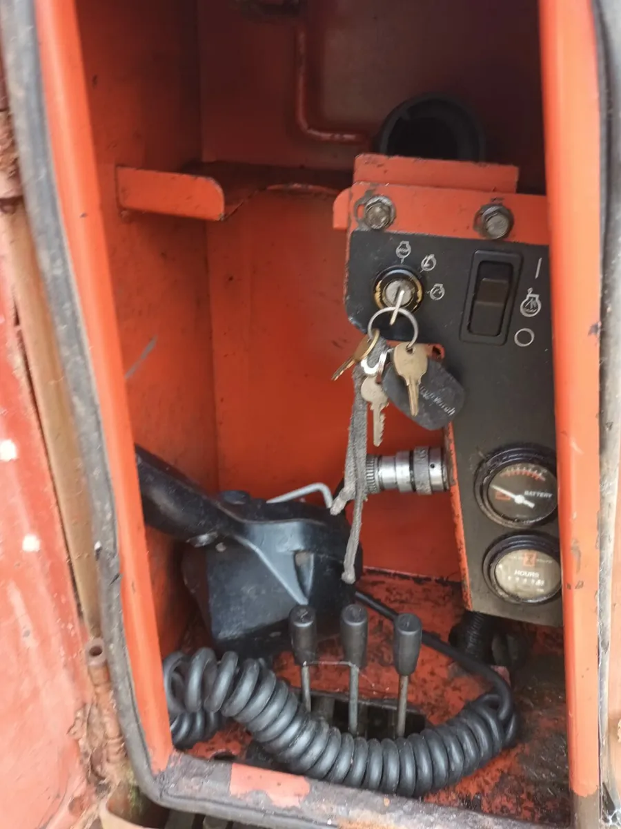 Ditch Witch  line borer Model JT2720 - Image 4