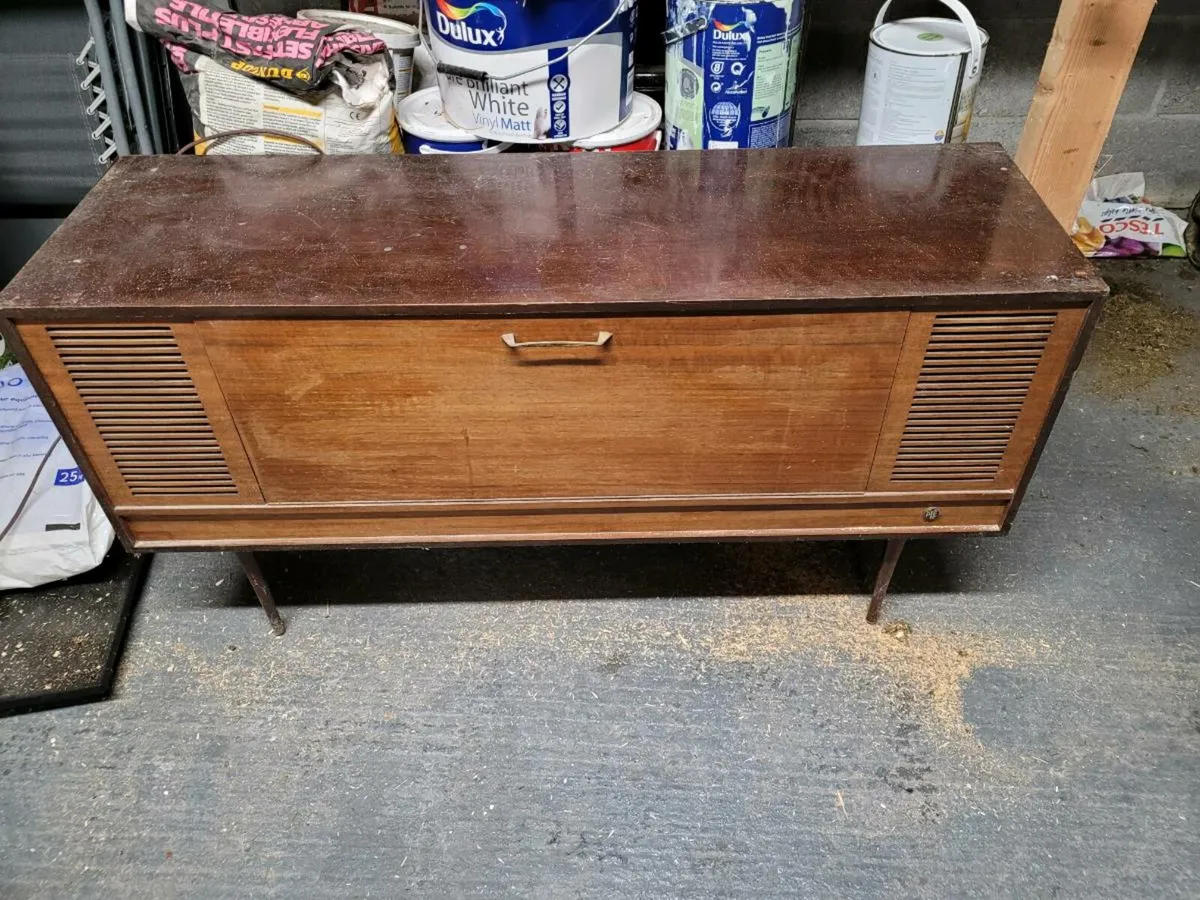 Pye antique record player / tuner €350 - Image 3