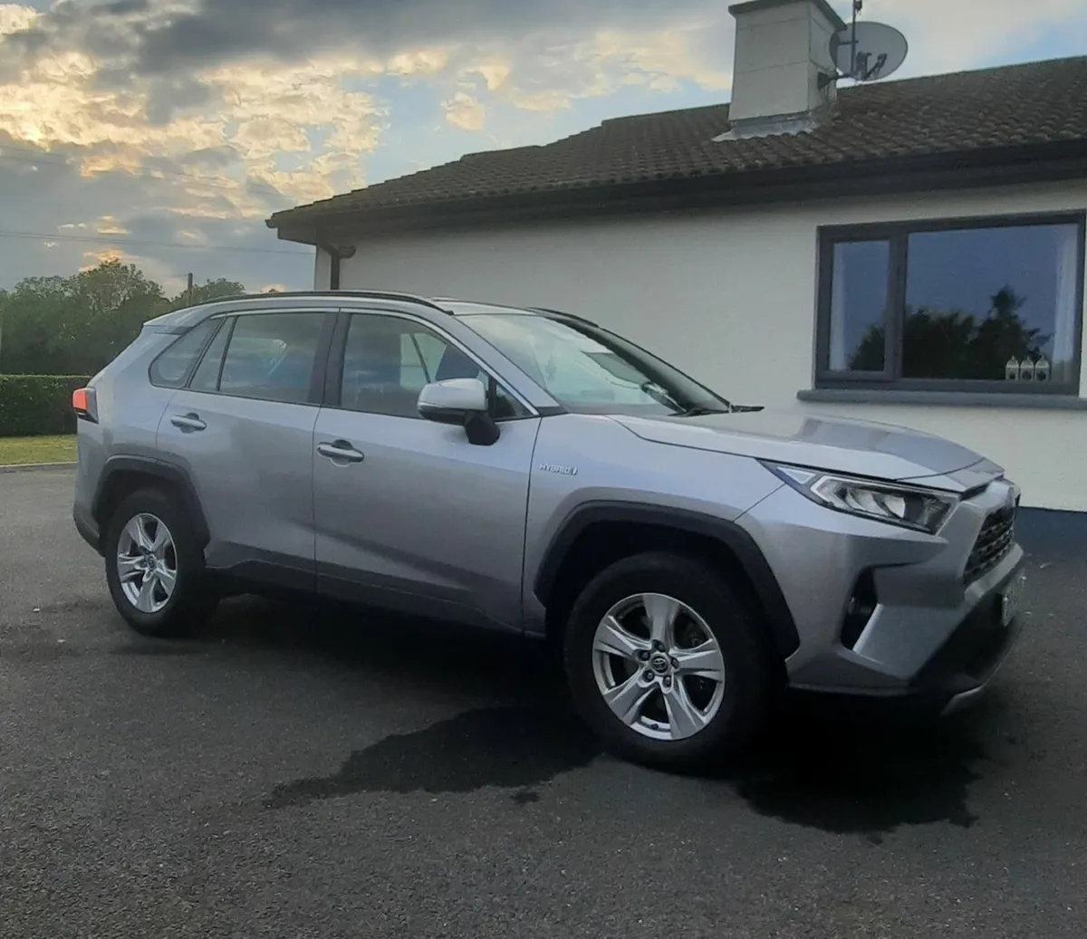 Toyota RAV4 2021 - Image 1