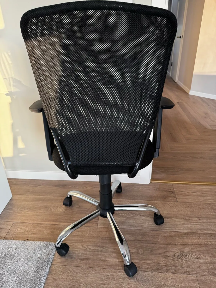 Office chair - Image 3