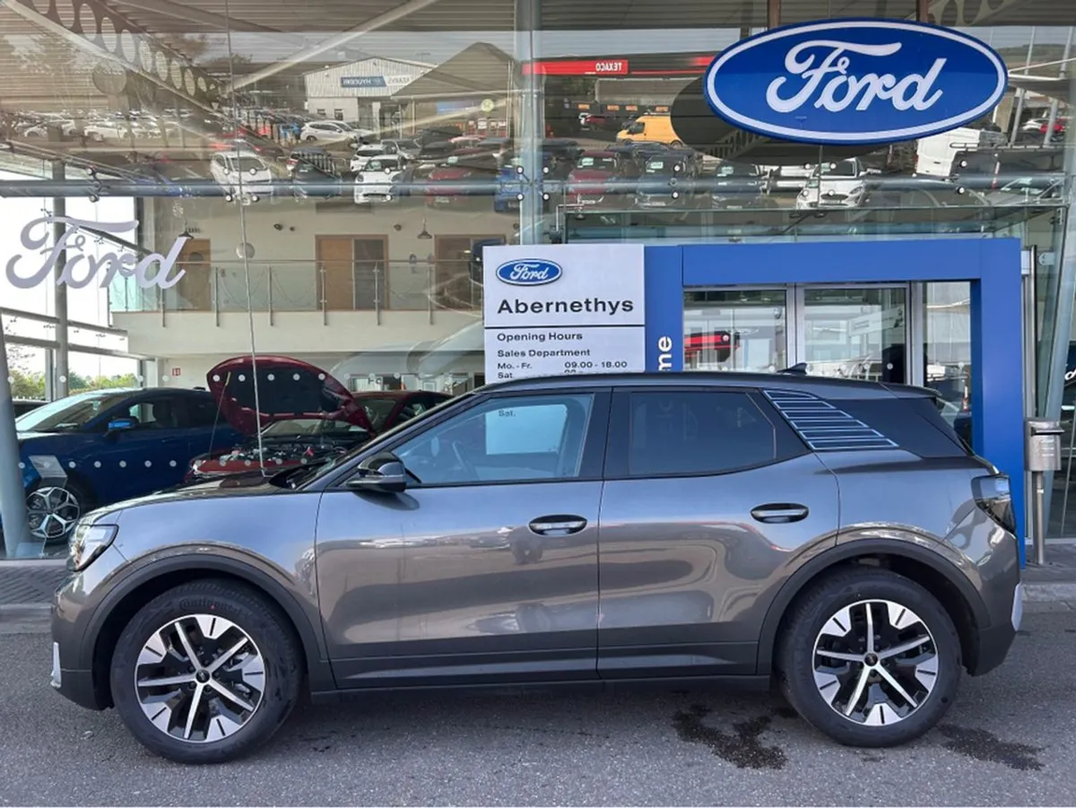 Ford Explorer Select 77kwh Extended - Image 1