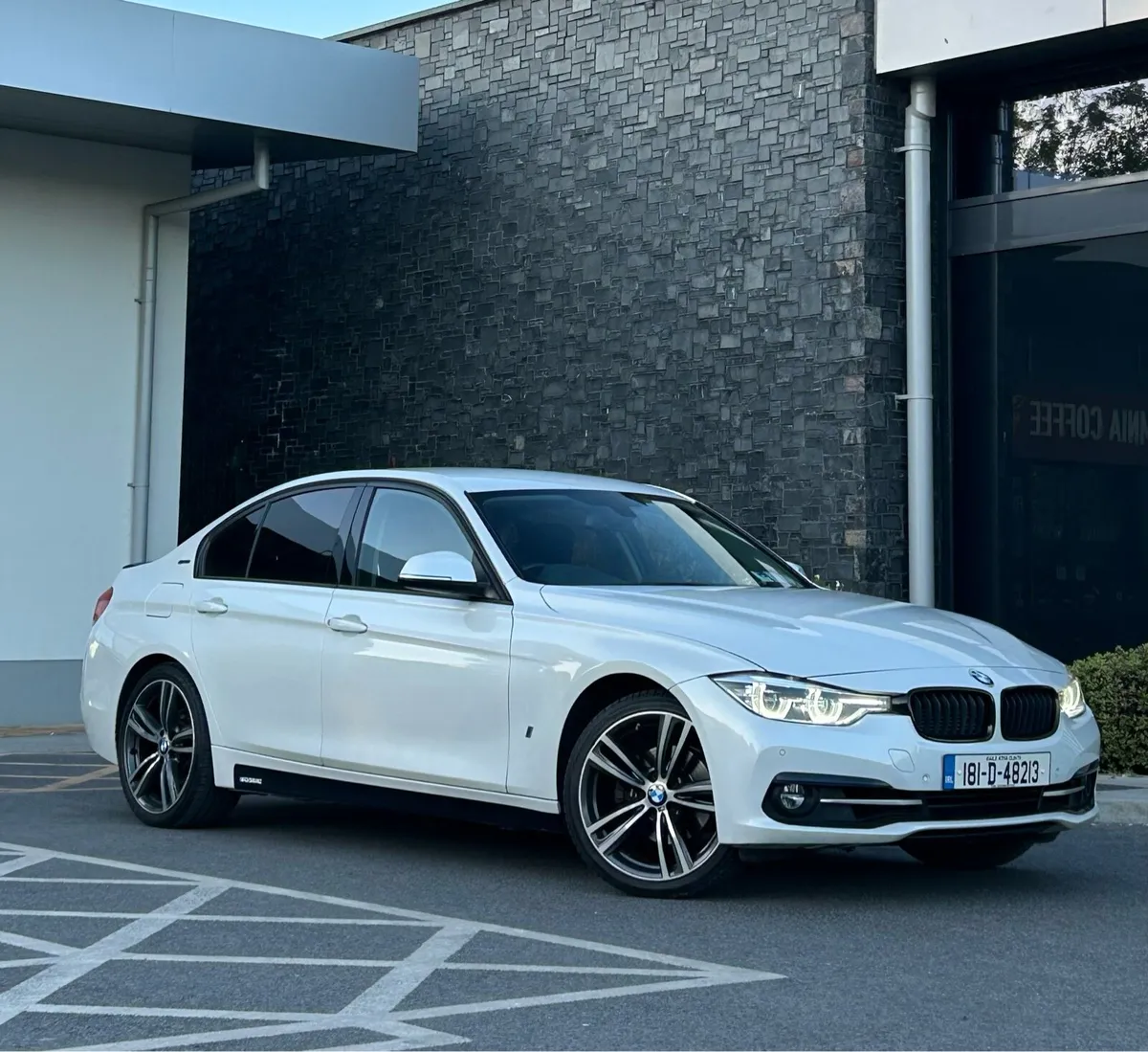 BMW 330e M Sport 2018 – Plug-in Hybrid - Image 1