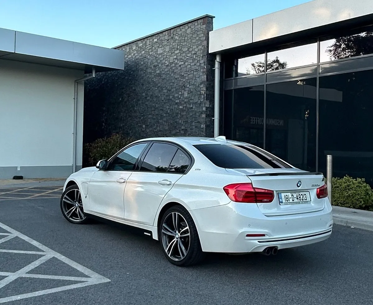 BMW 330e M Sport 2018 – Plug-in Hybrid - Image 2